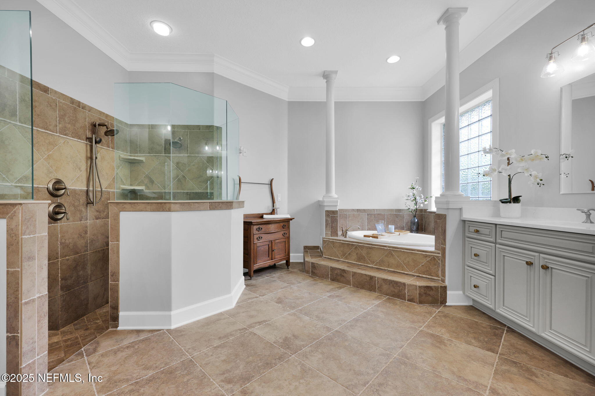 81 BERMUDA GREENS Avenue