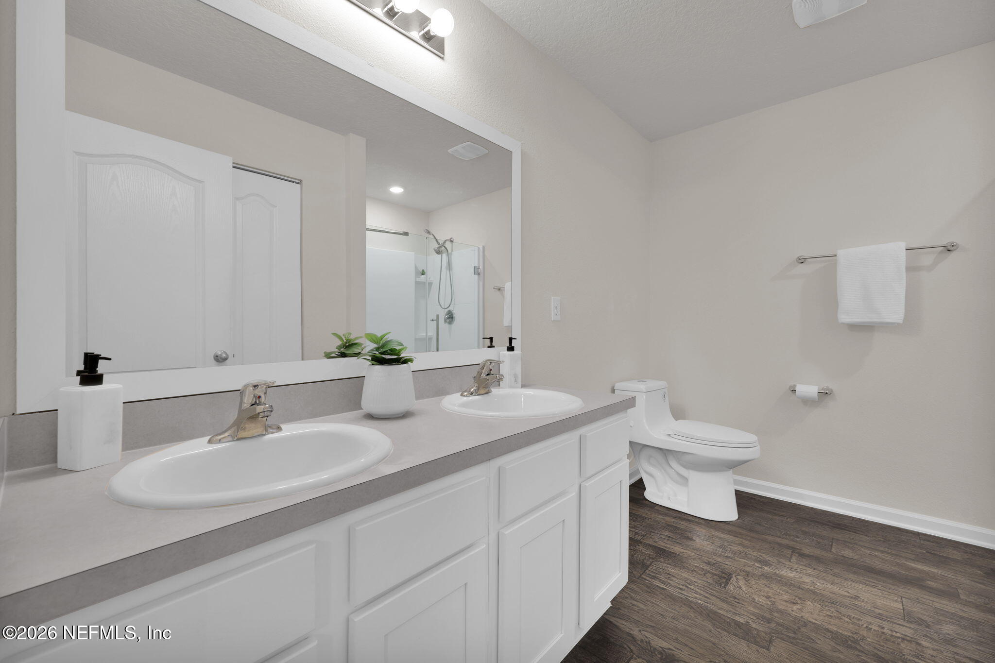 7892 MEADOW WALK Lane