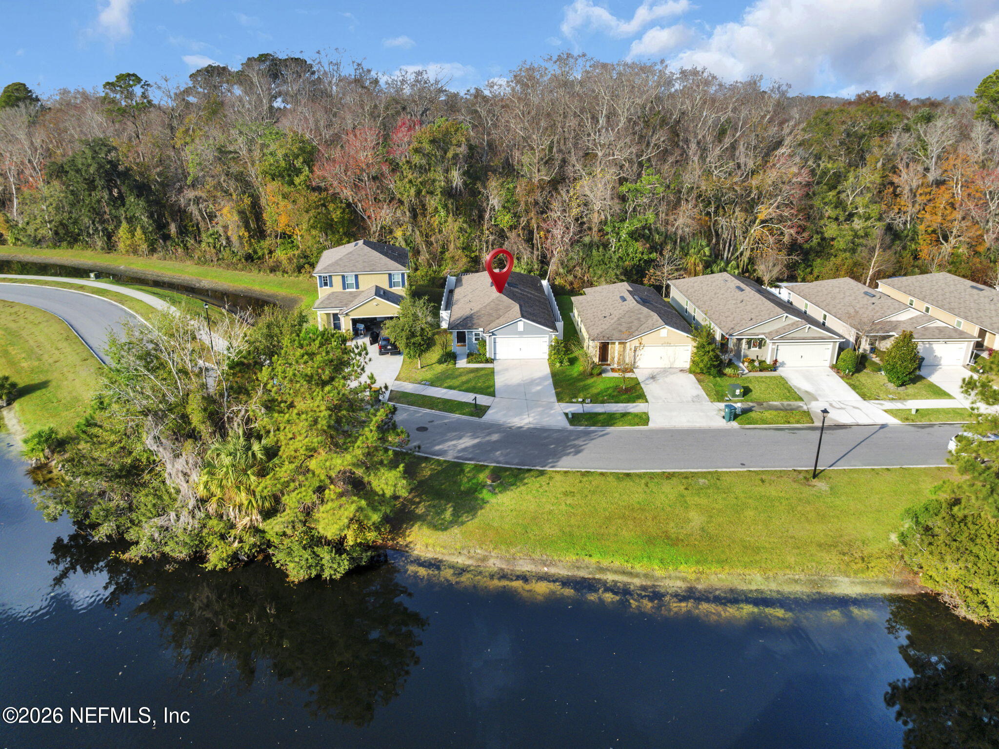 7892 MEADOW WALK Lane