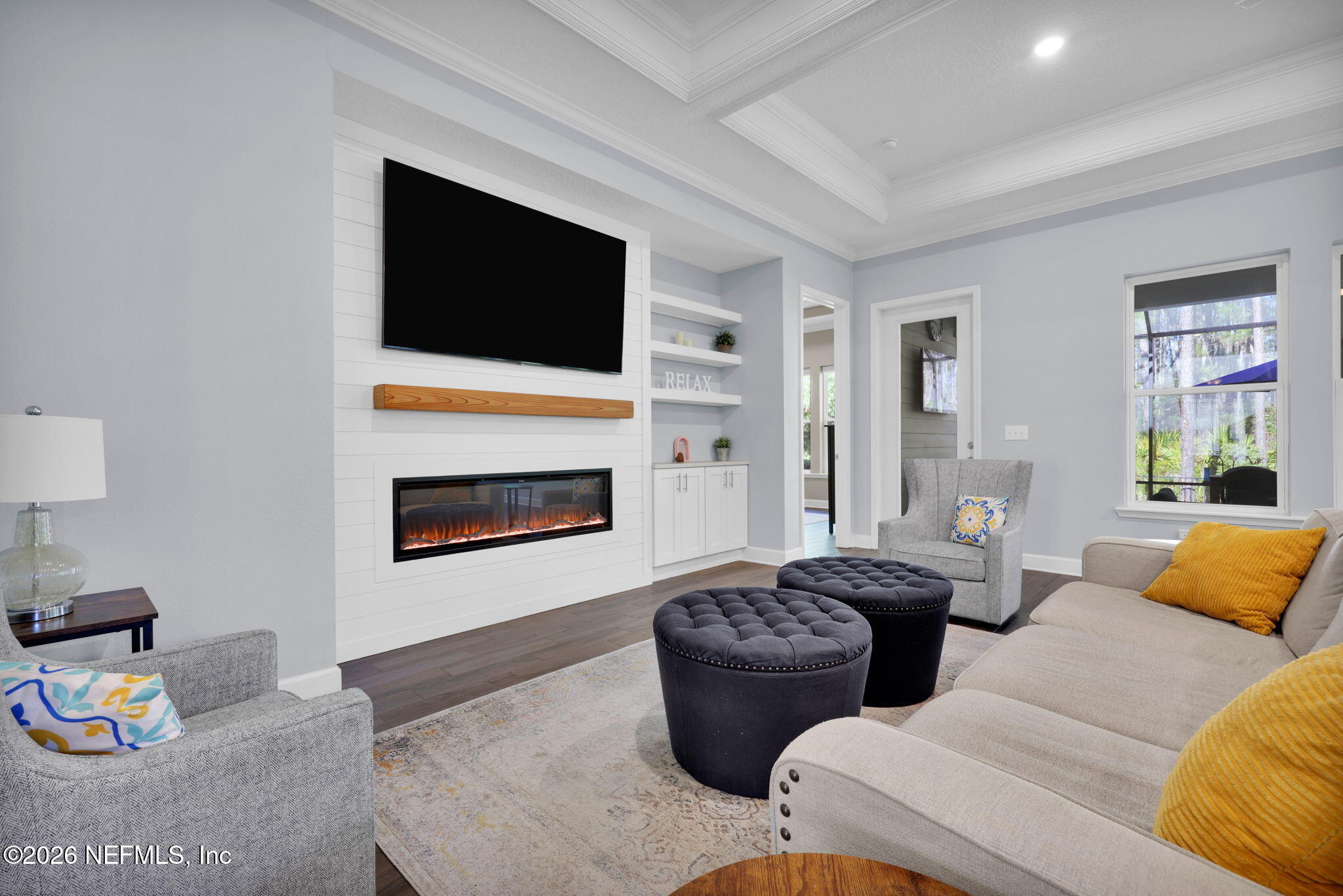 140 WHISPER ROCK Drive