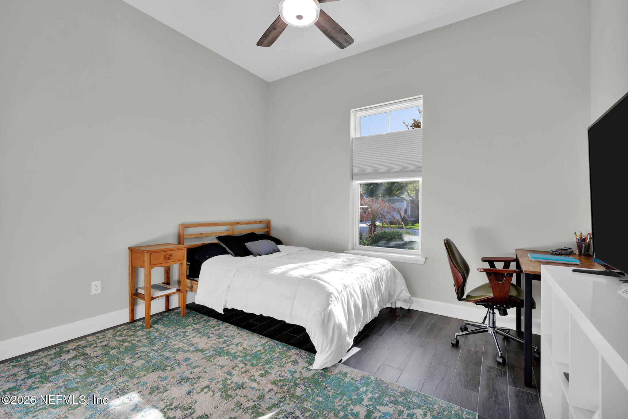 140 WHISPER ROCK Drive