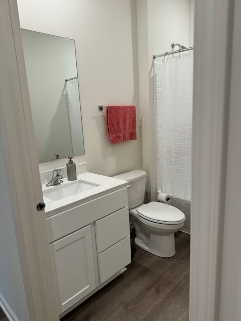 1122 Williamsburg Street
