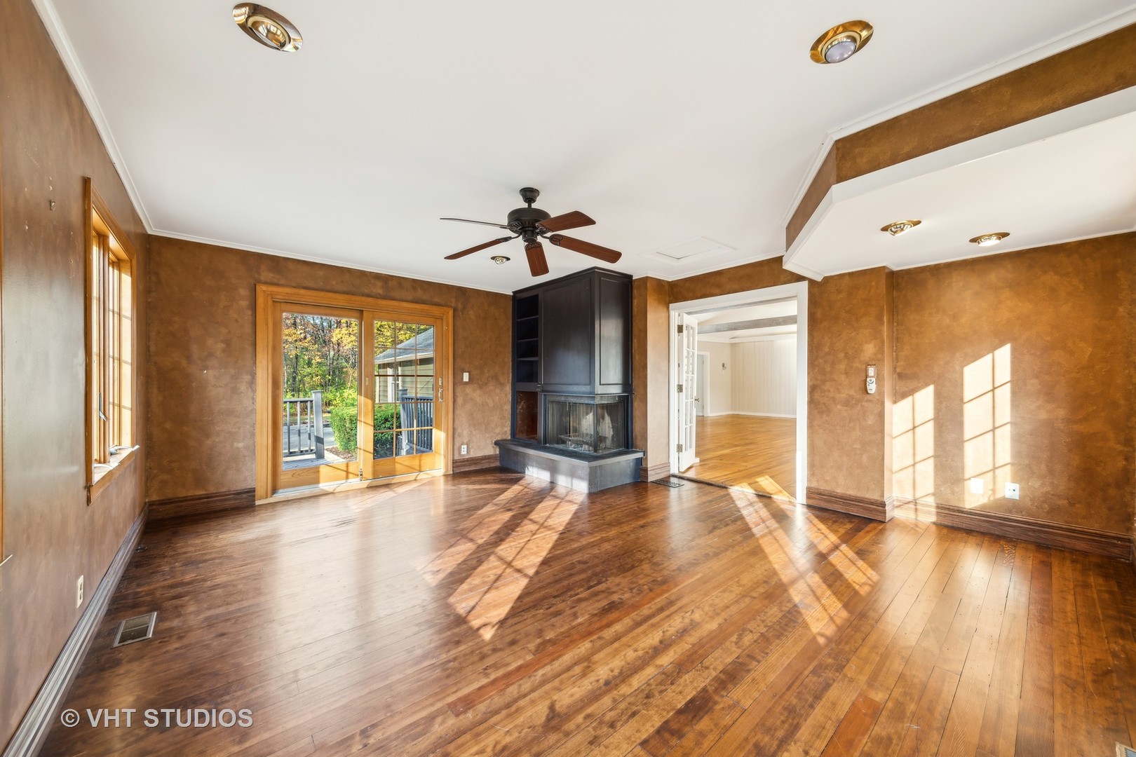 33W370 Woodmere Lane