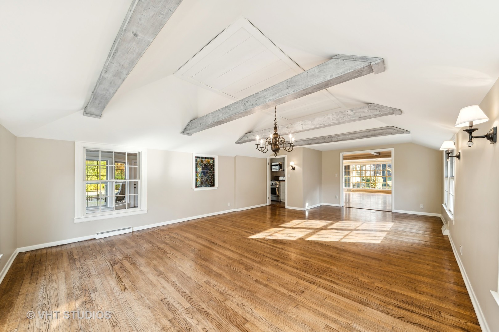 33W370 Woodmere Lane