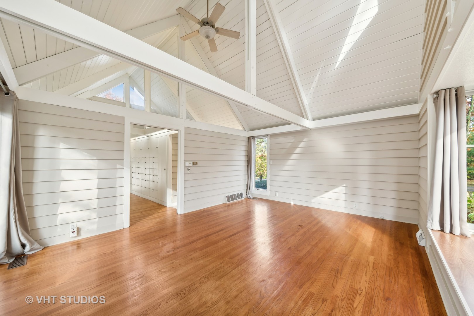 33W370 Woodmere Lane