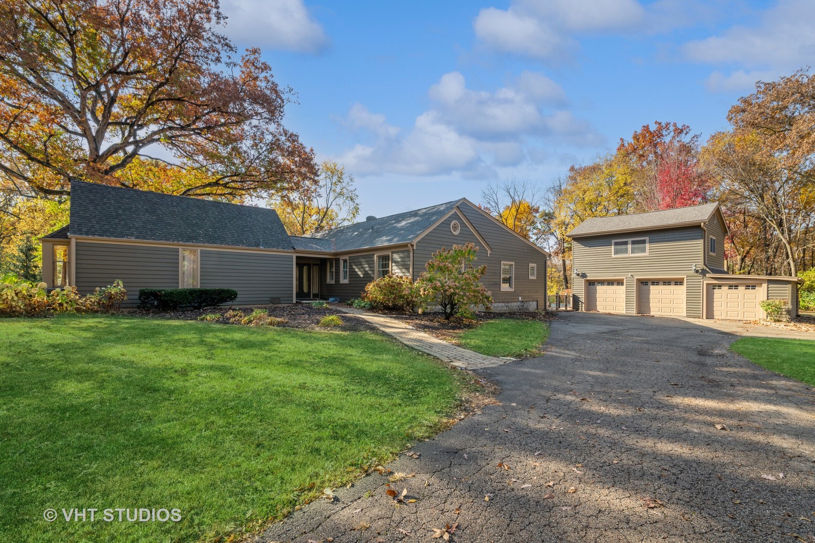 33W370 Woodmere Lane