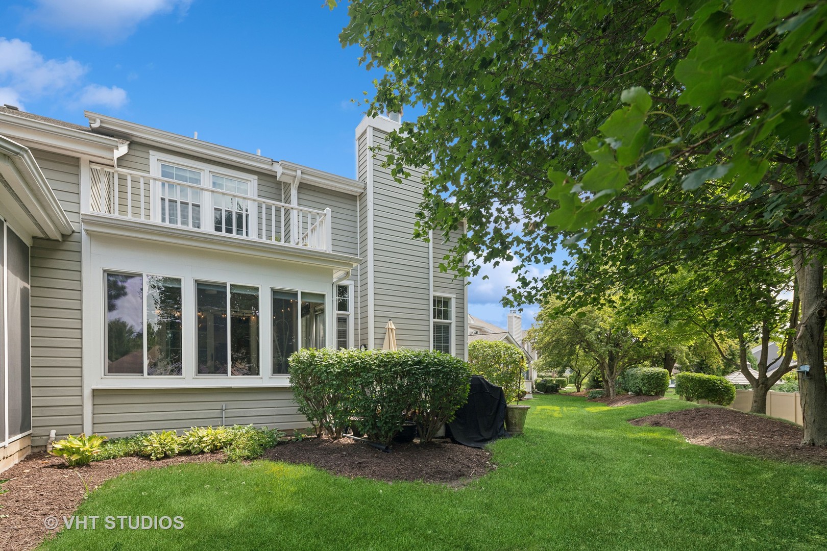 2002 Waverly Circle