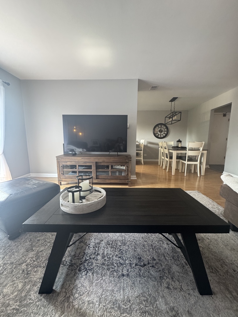 310 W Greenbriar Road Unit: 2B