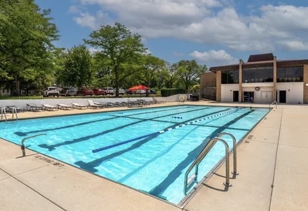 310 W Greenbriar Road Unit: 2B