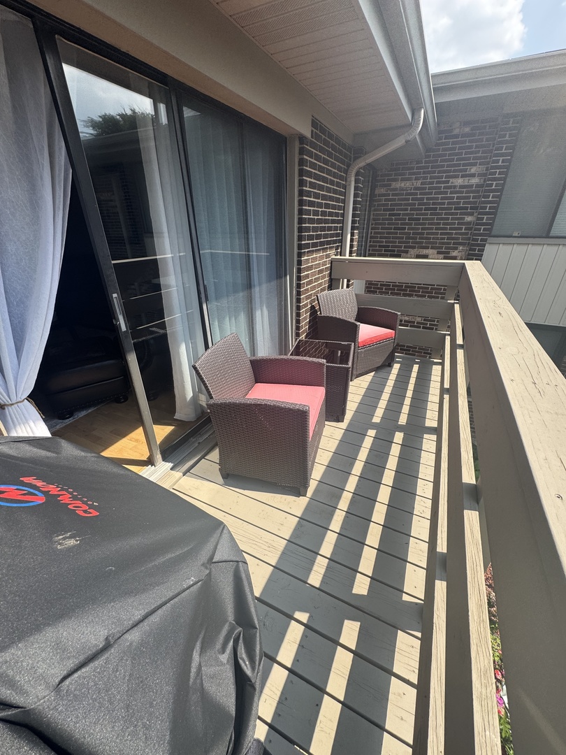 310 W Greenbriar Road Unit: 2B