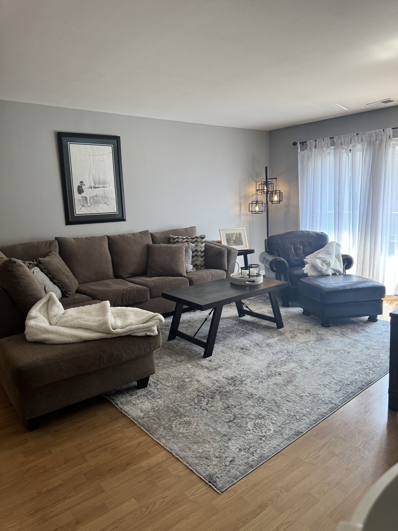 310 W Greenbriar Road Unit: 2B