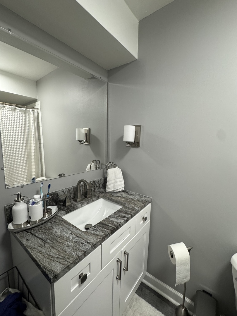 310 W Greenbriar Road Unit: 2B