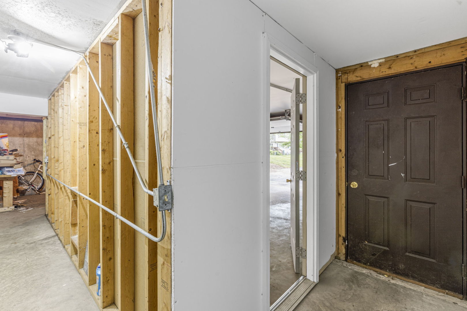 401 Concord Avenue Unit: G