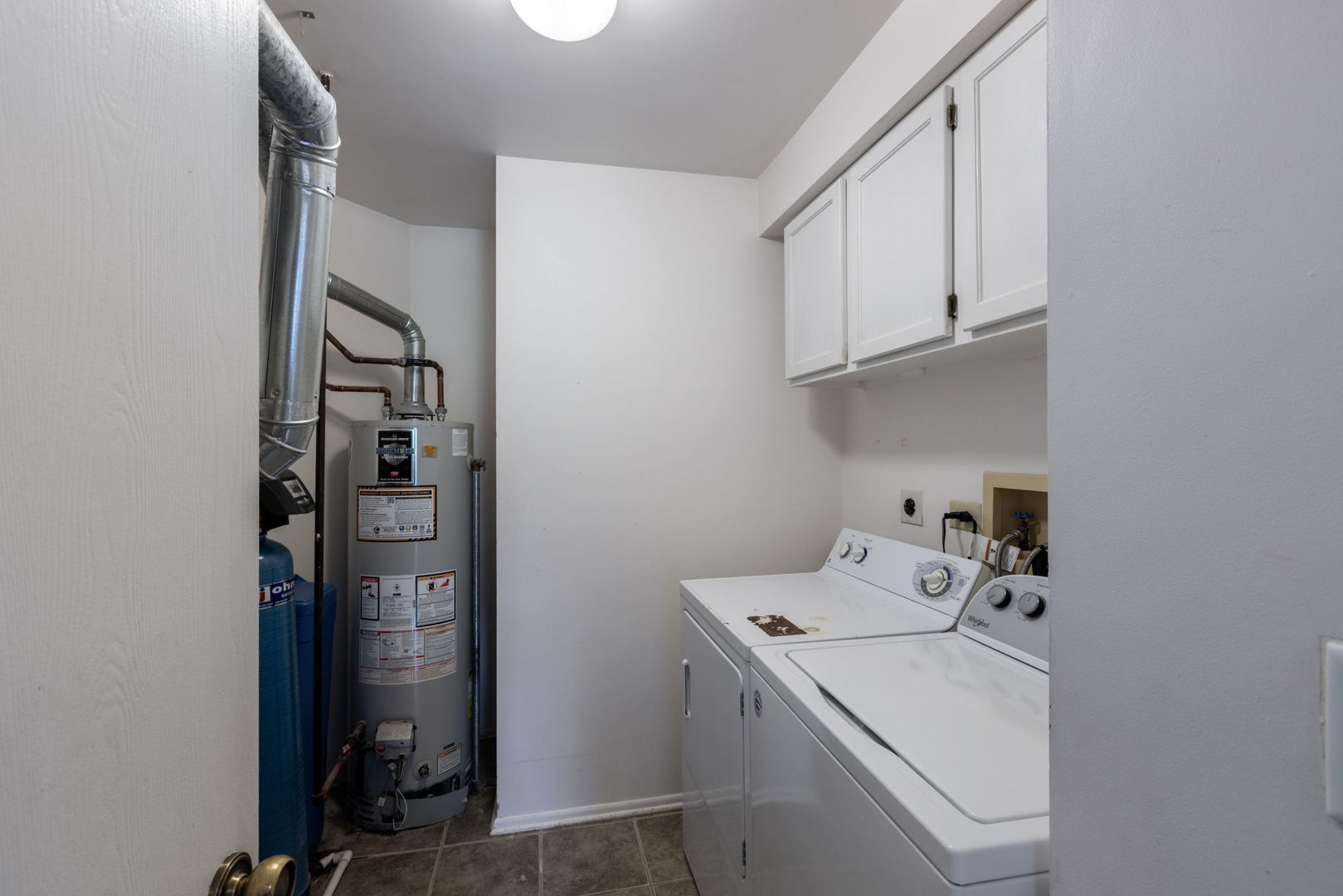 30W022 Juniper Court Unit: 0