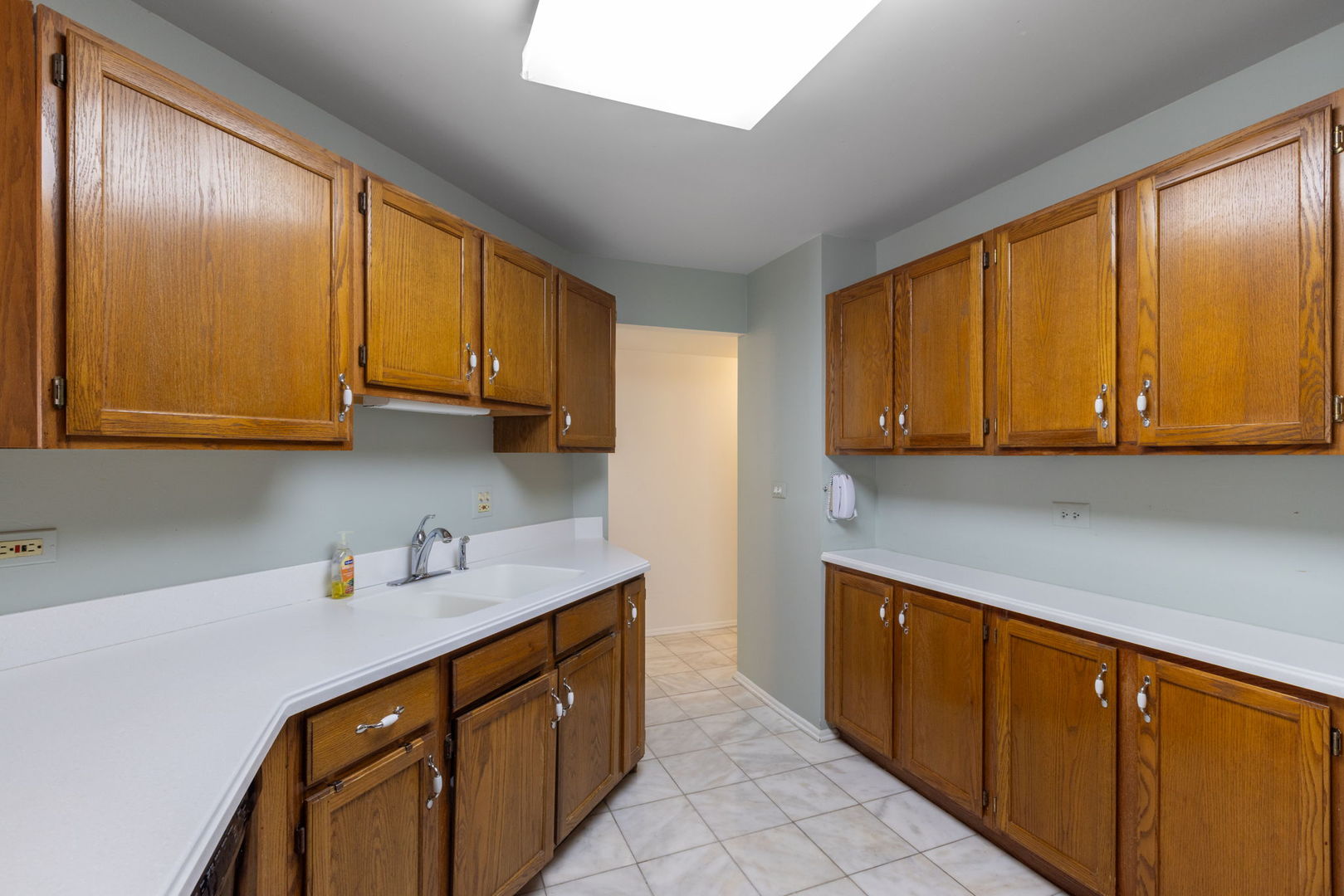 30W022 Juniper Court Unit: 0