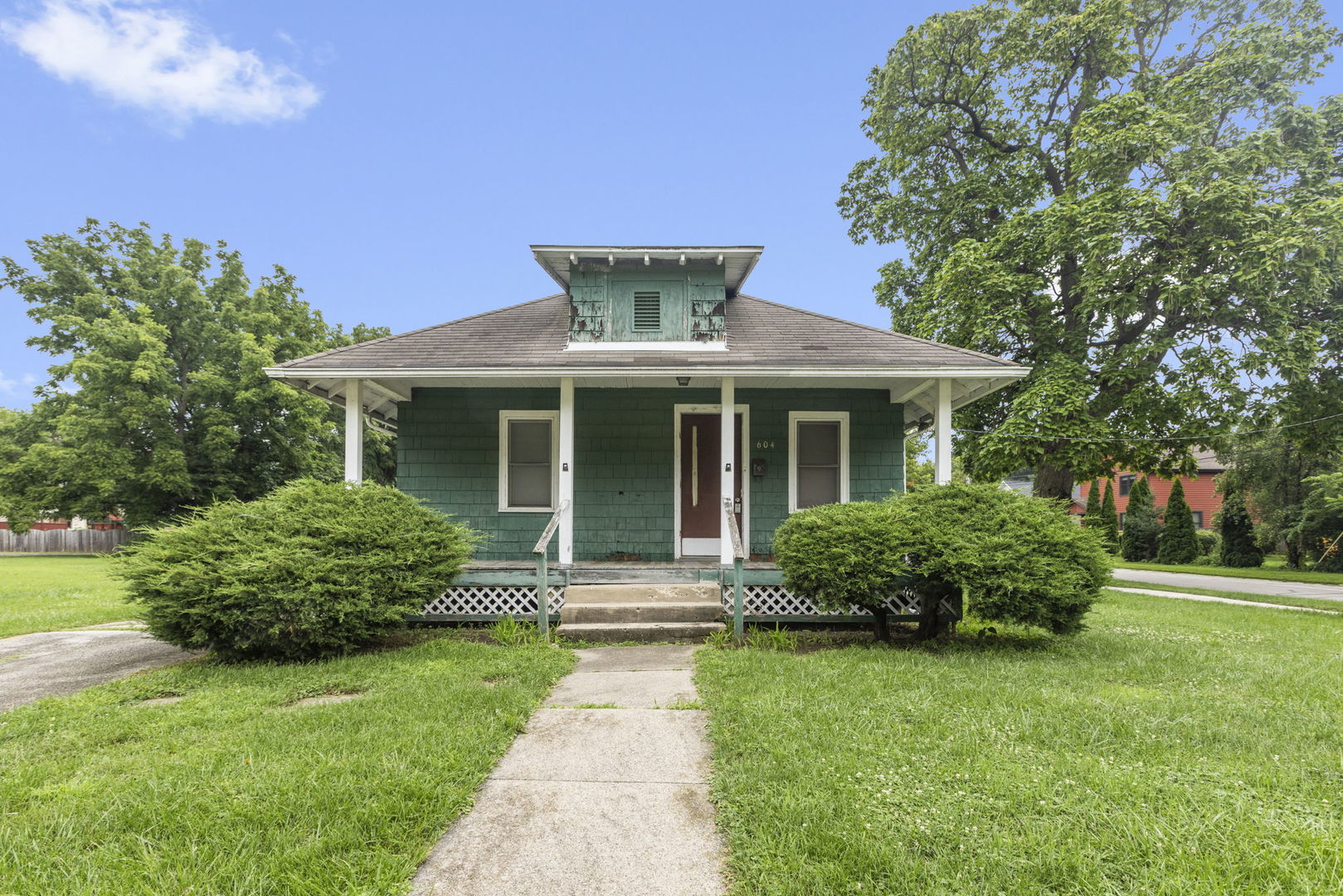 604 N Prairie Street