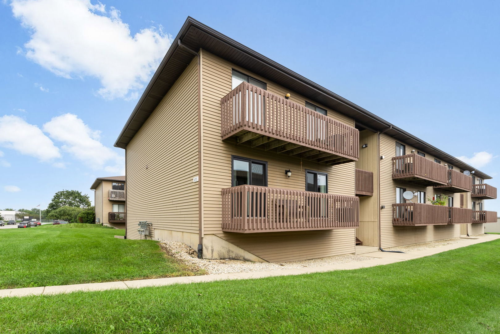 695 Dean Drive Unit: G