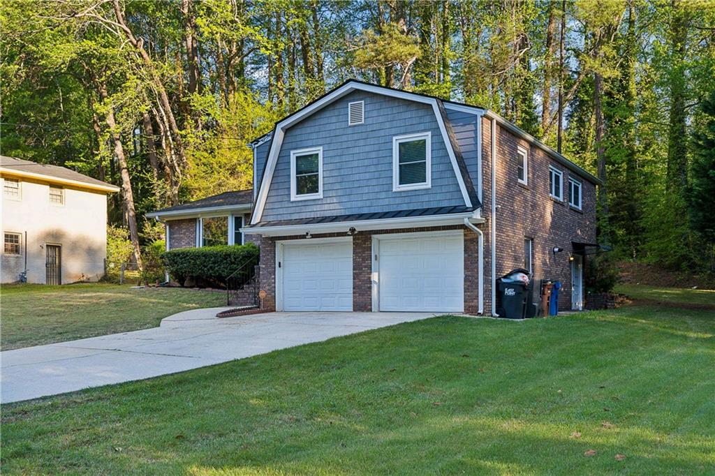 2945 Whisperwood Trail