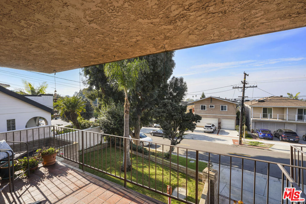 506 N Helberta Avenue 2