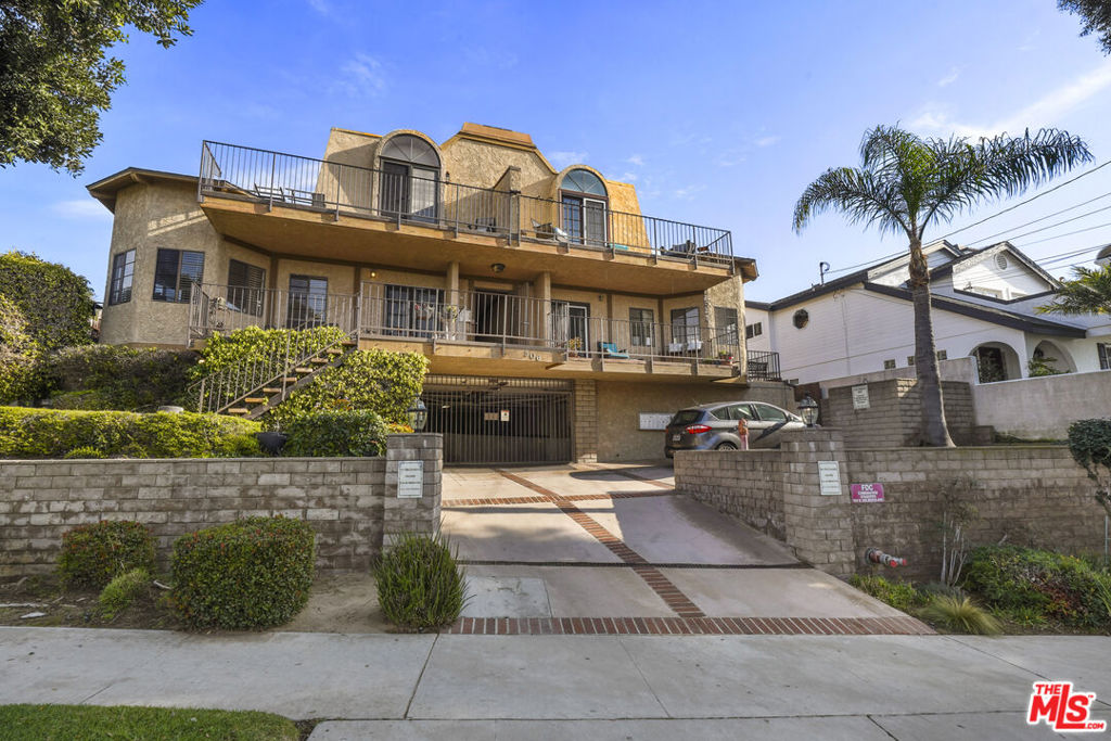 506 N Helberta Avenue 2