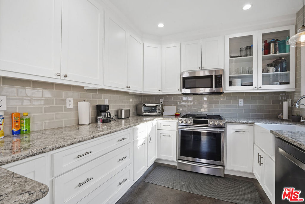 506 N Helberta Avenue 2