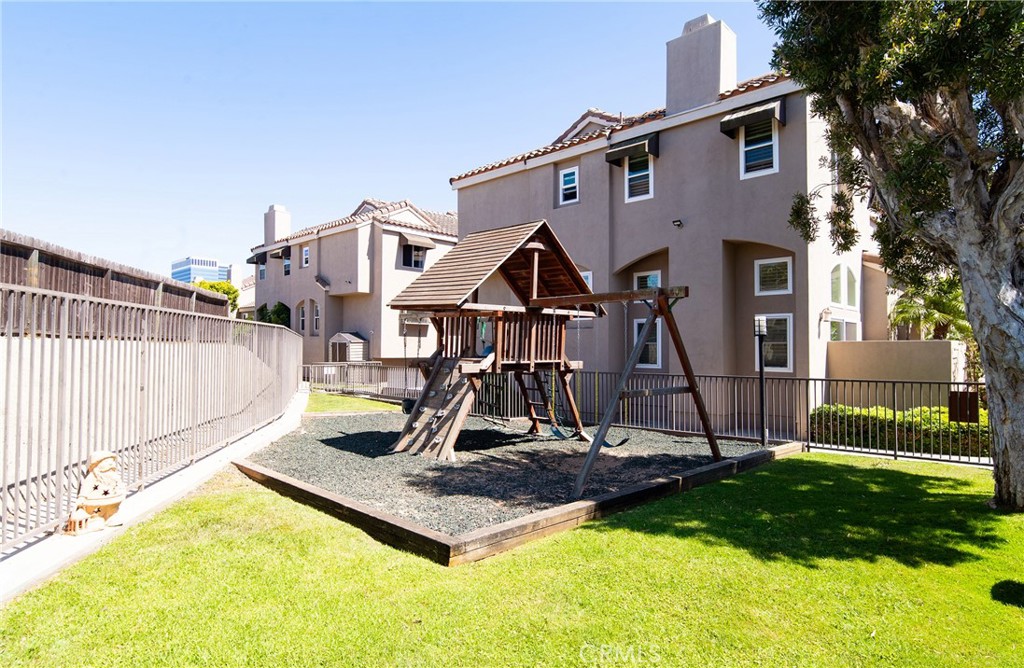 1333 E Grand Avenue D