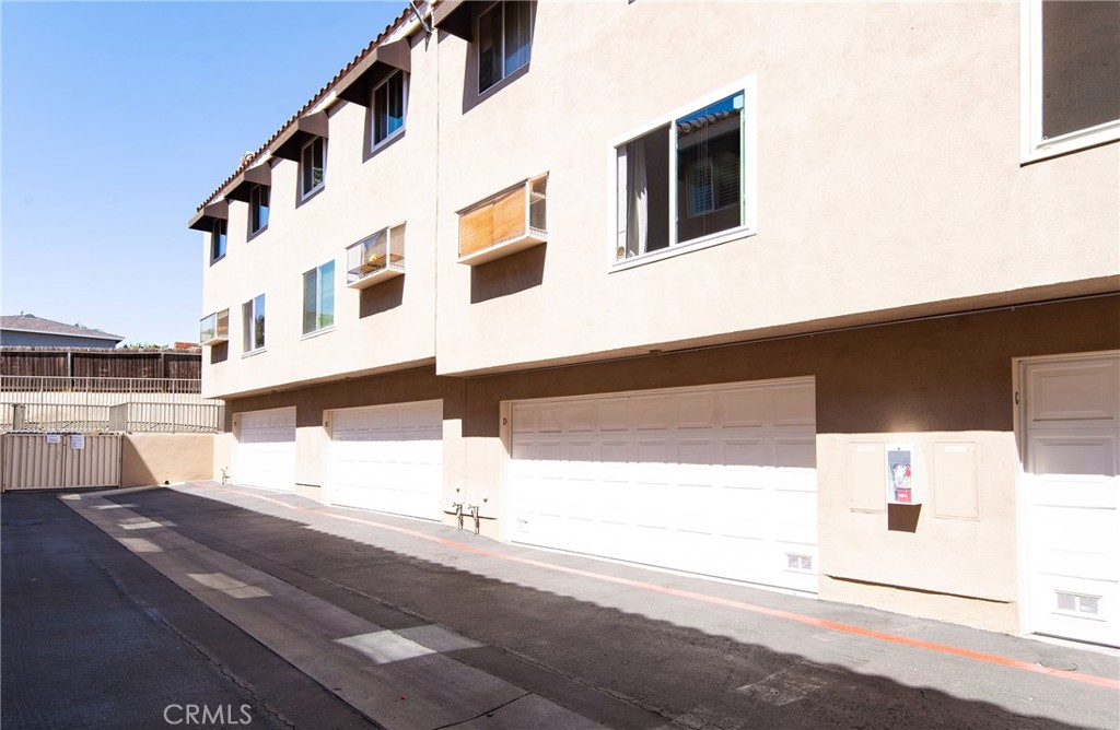 1333 E Grand Avenue D