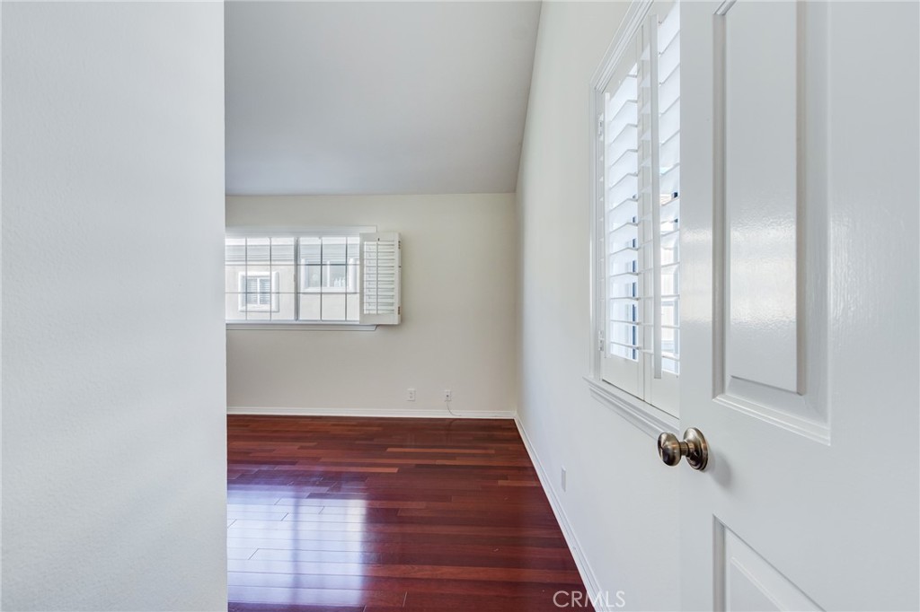 1805 Carnegie Lane 2