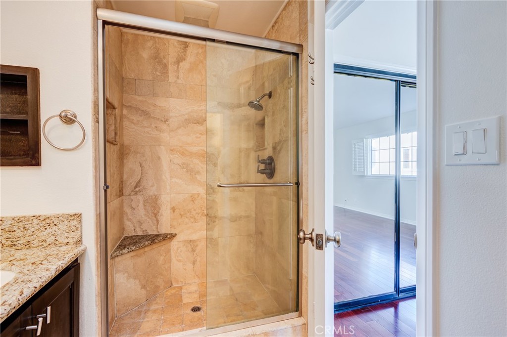 1805 Carnegie Lane 2