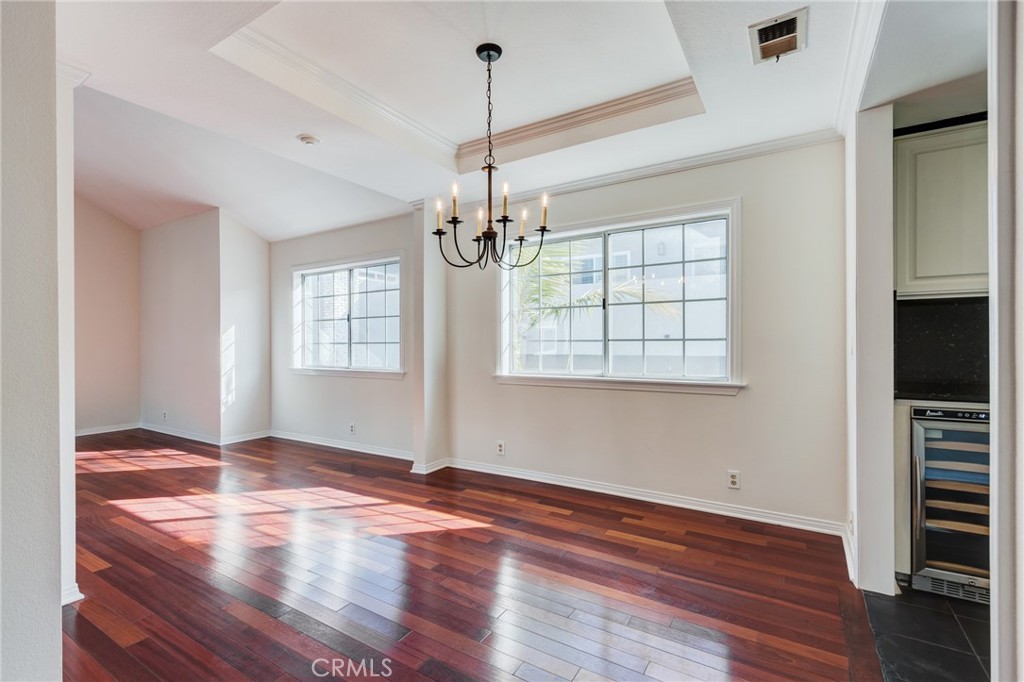 1805 Carnegie Lane 2