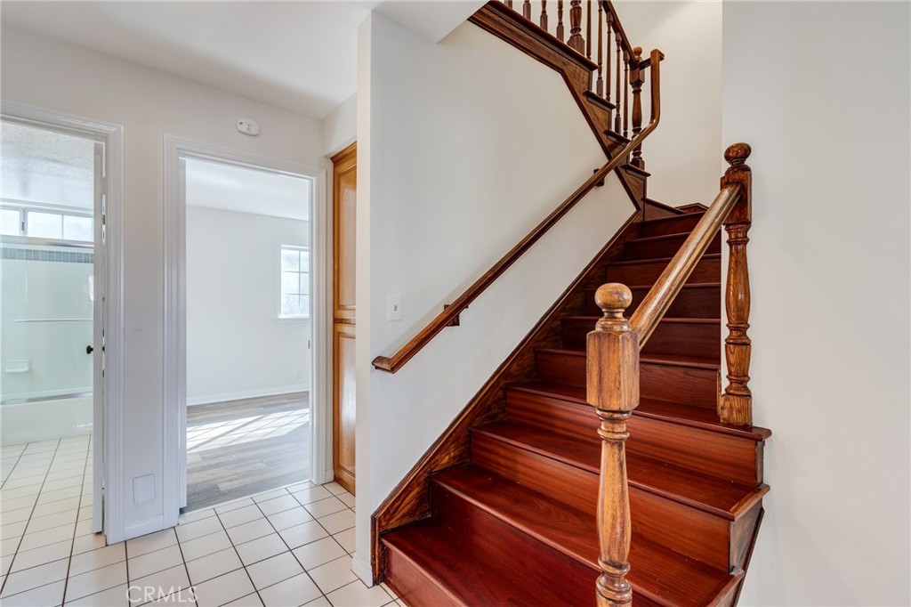 1805 Carnegie Lane 2