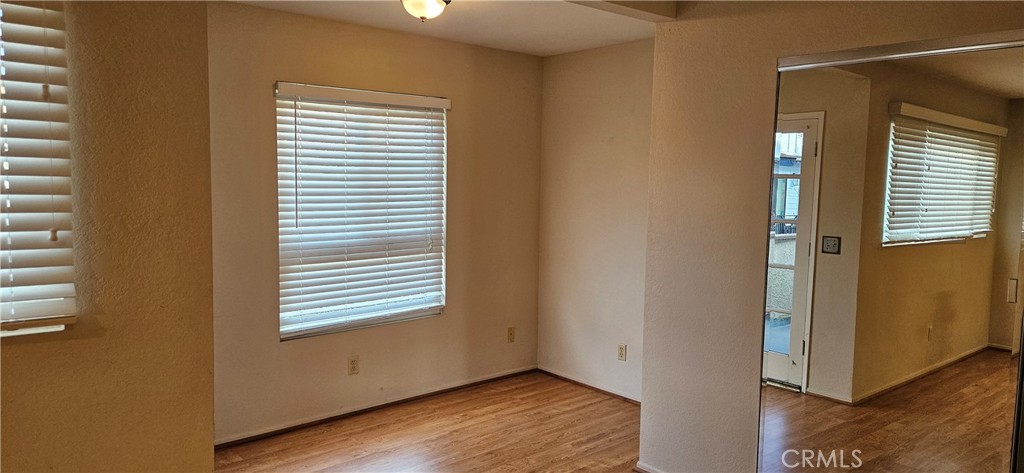 2218 Gates Avenue 1/2