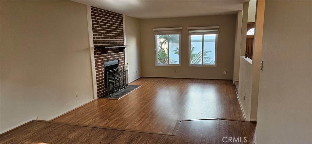 2218 Gates Avenue 1/2