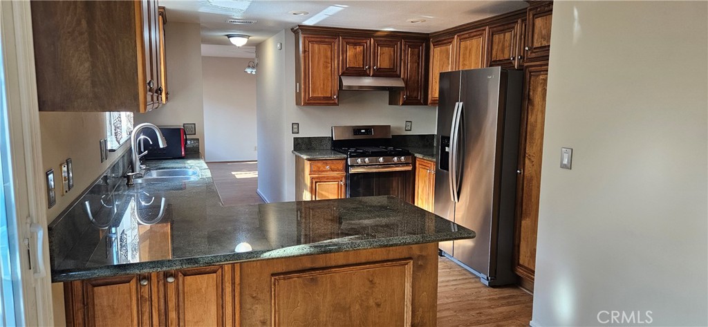 2218 Gates Avenue 1/2