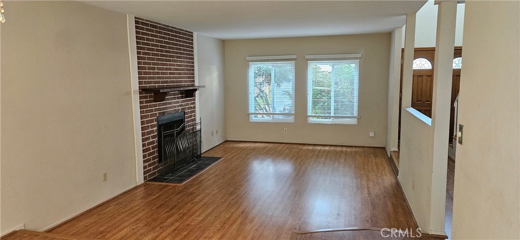 2218 Gates Avenue 1/2