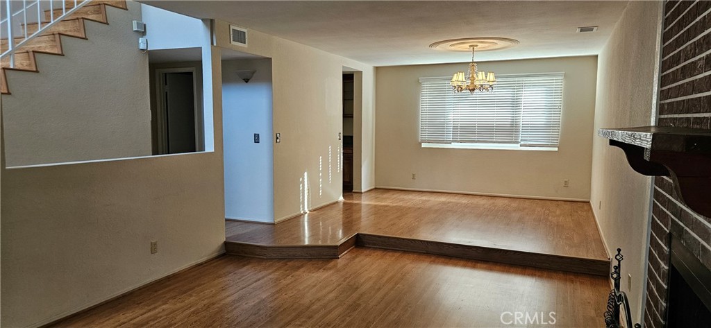 2218 Gates Avenue 1/2