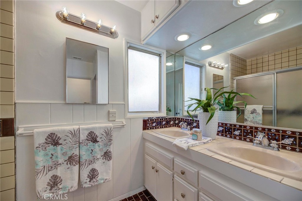 2854 El Dorado Street