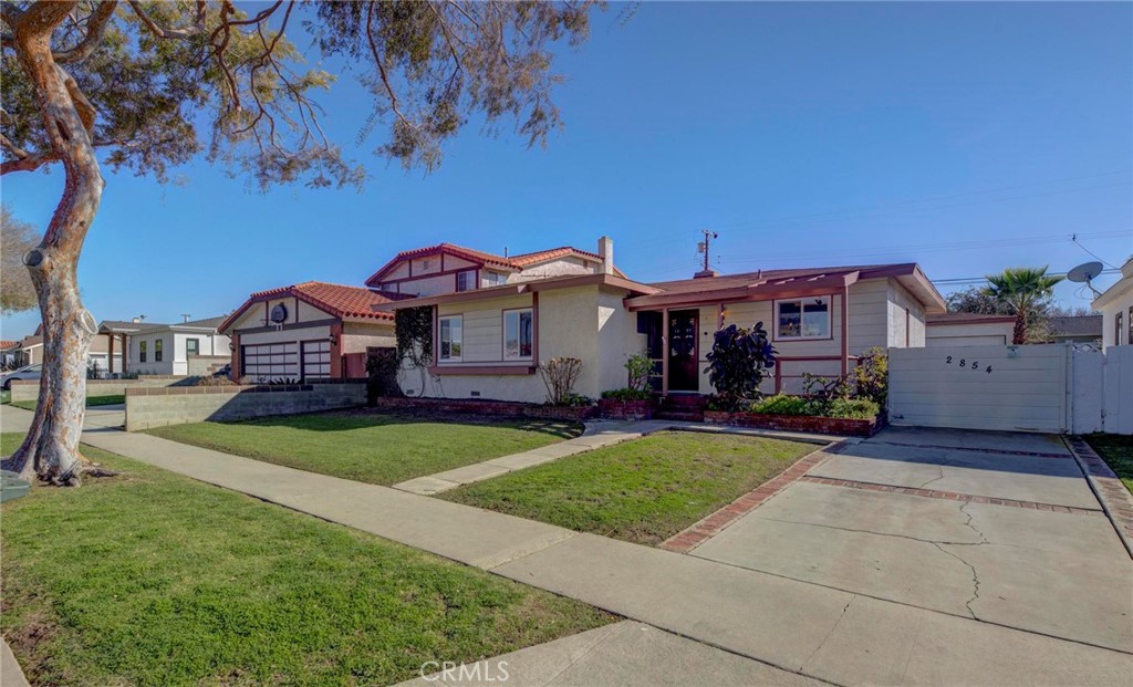 2854 El Dorado Street