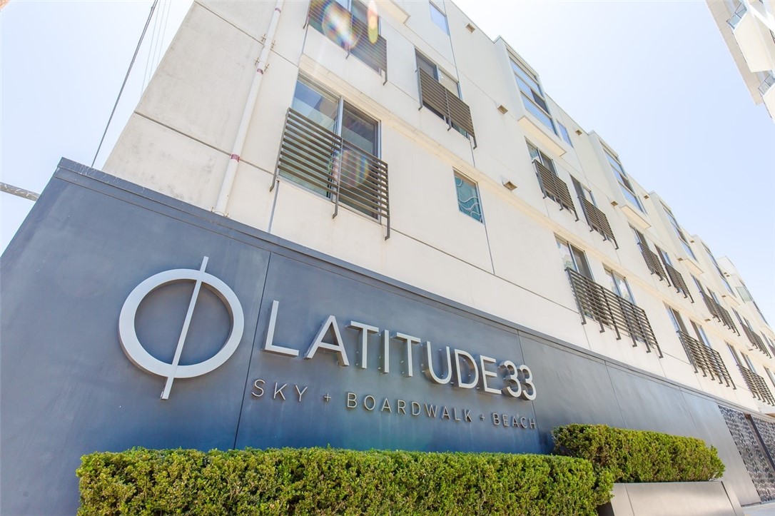 310 Washington Boulevard 705