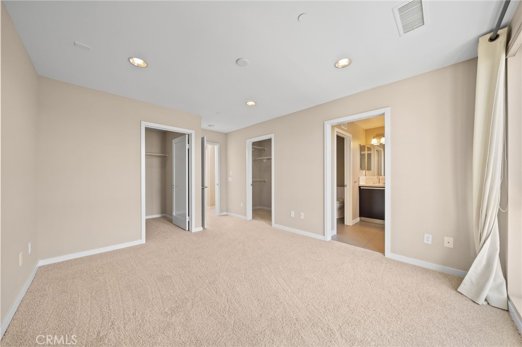 310 Washington Boulevard 705