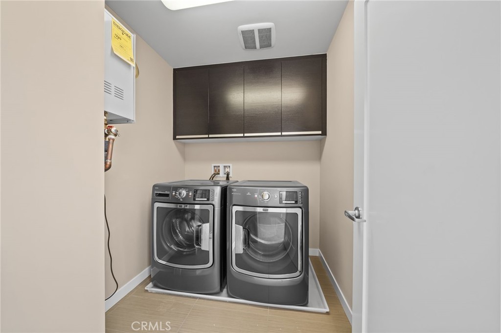 310 Washington Boulevard 705