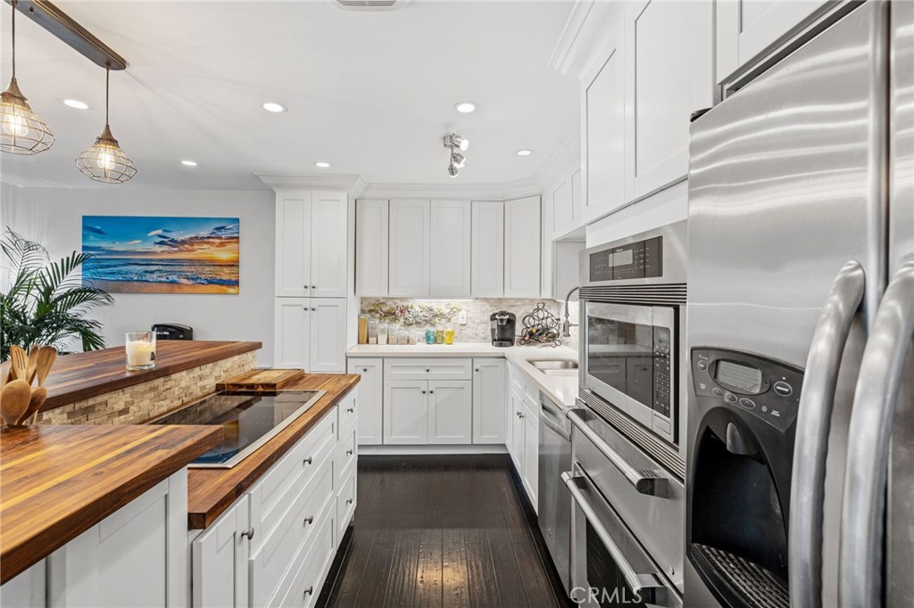 649 S Prospect Avenue 101