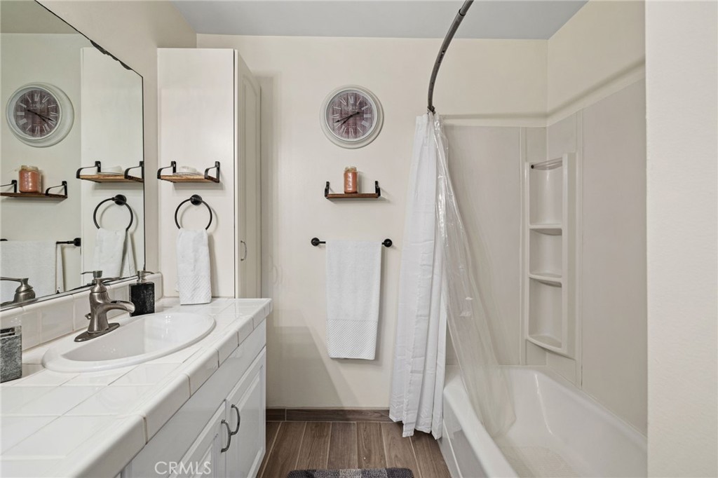 649 S Prospect Avenue 101