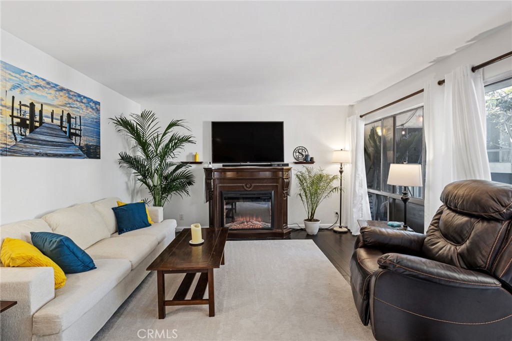 649 S Prospect Avenue 101