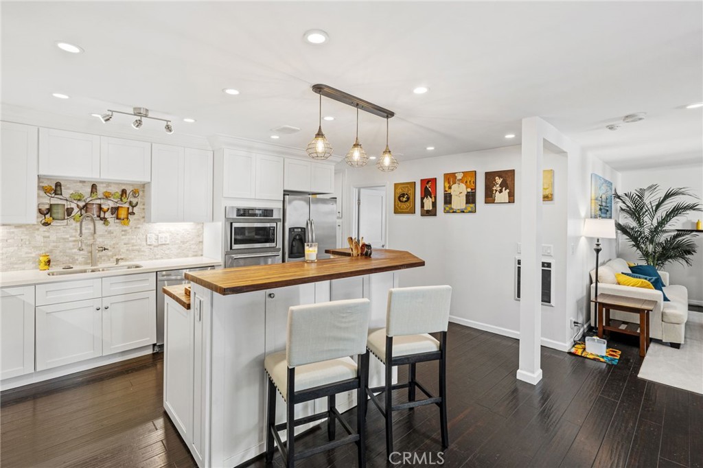 649 S Prospect Avenue 101