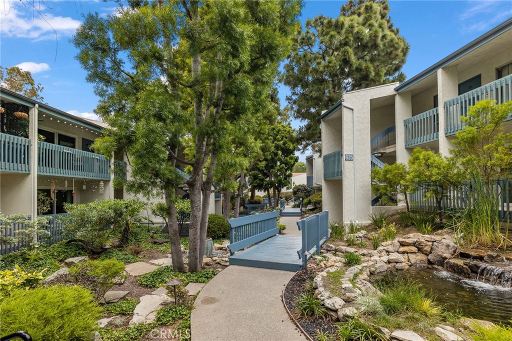 649 S Prospect Avenue 101