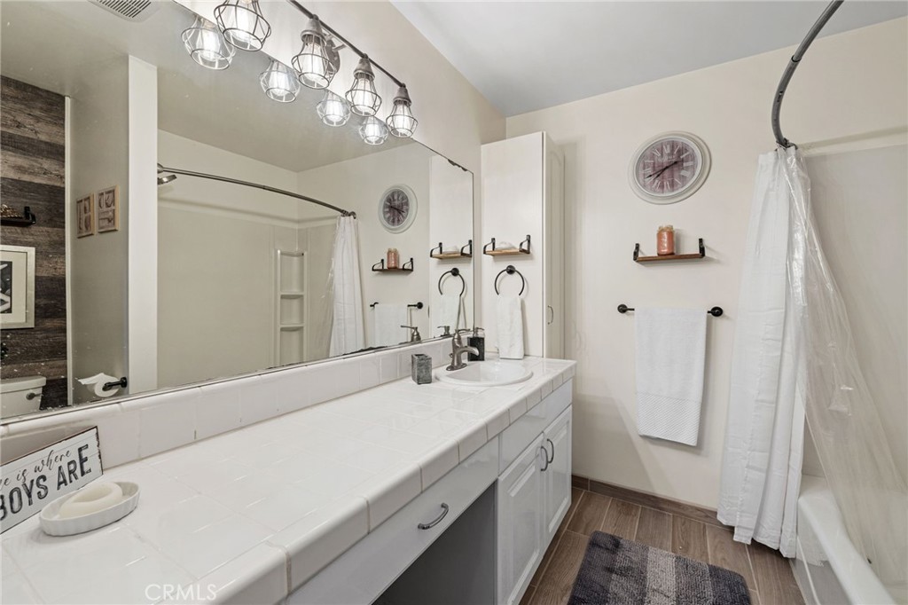 649 S Prospect Avenue 101