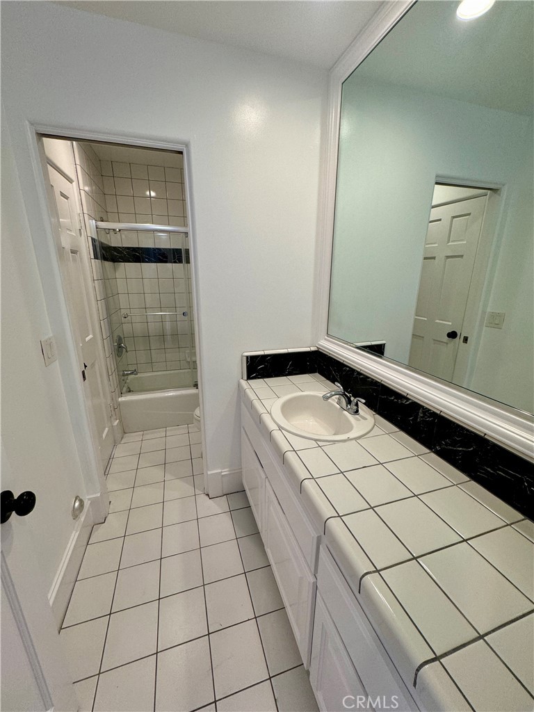 1838 Hermosa Avenue A