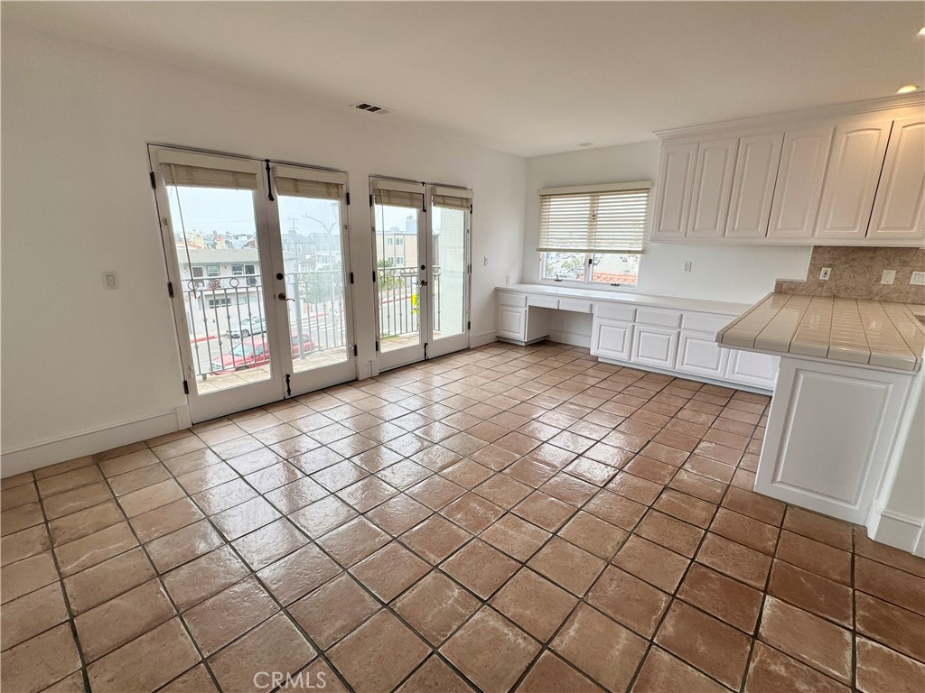 1838 Hermosa Avenue A