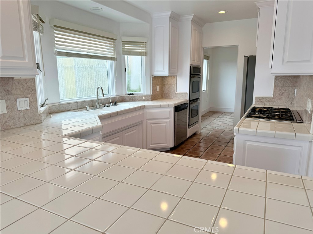 1838 Hermosa Avenue A